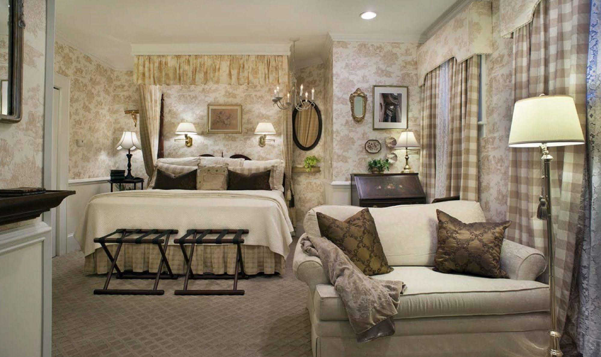 Abbington Hotel